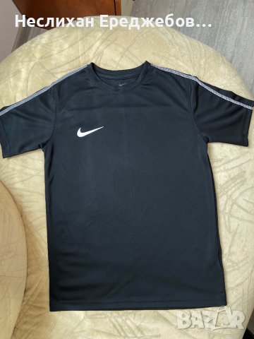 Тениска и клин nike, снимка 3 - Спортни екипи - 42916952