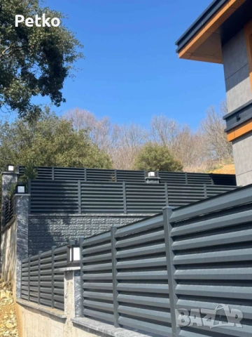 Пано за ограда + метален кол