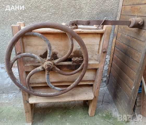 Троначка за царевица 