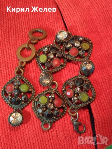 СТАРА МЕДНА ГРИВНА с МНОГО ЦВЕТНИ КРАСИВИ КАМЪНИ 14241, снимка 2 - Гривни - 30652778