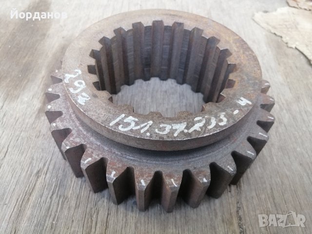 Зъбно колело за скоростна кутия на трактор Т-150к ,кат№ 151.37,235-4