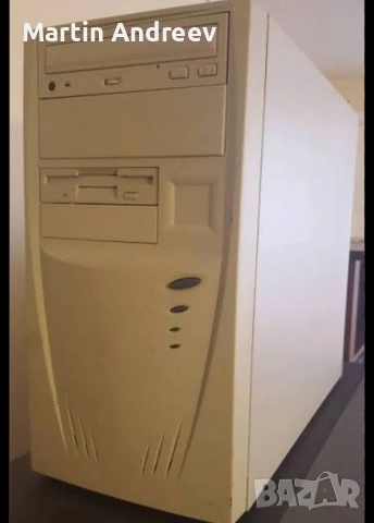 Търся някой да подарява стари компютри или лаптопи, снимка 2 - Колекции - 53244074