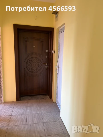 Продавам многостаен апартамент с гараж - частно лице, снимка 1