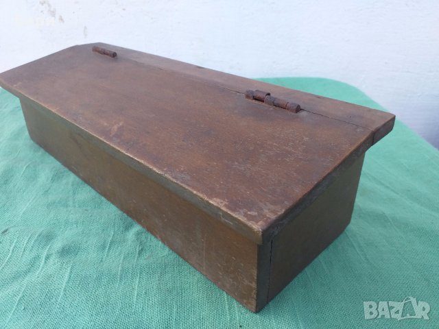 Стара дървена кутия, снимка 4 - Други ценни предмети - 32154675