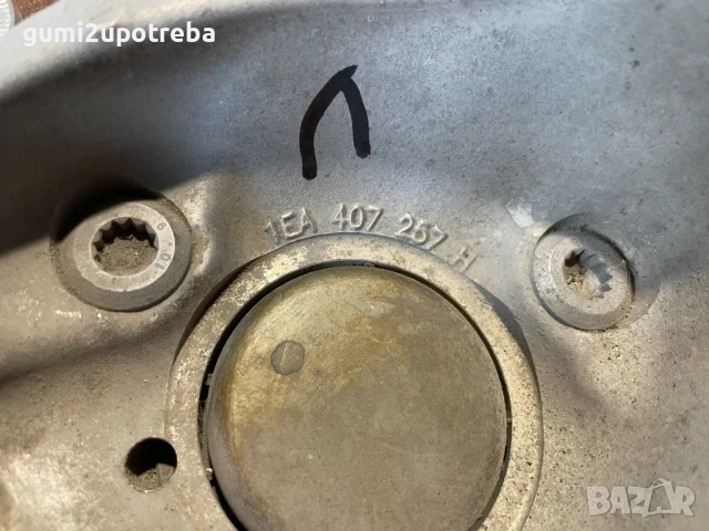 Главина Предно Ляво Колело 1EA407257H Volkswagen ID.3 E11 pro, снимка 2 - Части - 50659537