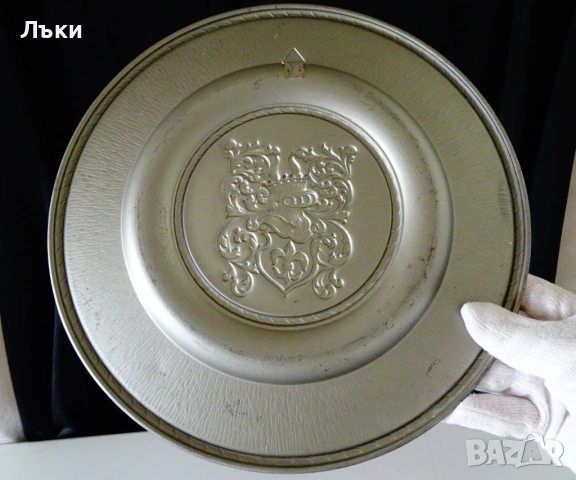 Медна чиния с рицар,бурбонска лилия,корона,медна сватба. , снимка 3 - Антикварни и старинни предмети - 53939768