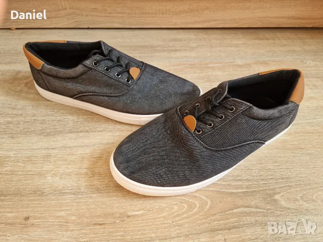 Мъжки маратонки обувки за 10€ три 44 номер, снимка 2 - Маратонки - 56247149
