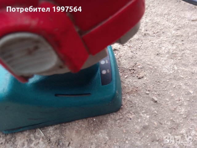 Зарядно MAKITA., снимка 7 - Други инструменти - 36915484