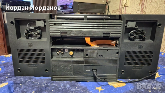 HITACHI TRK-9230E 3D BASS, снимка 5 - Радиокасетофони, транзистори - 52637268
