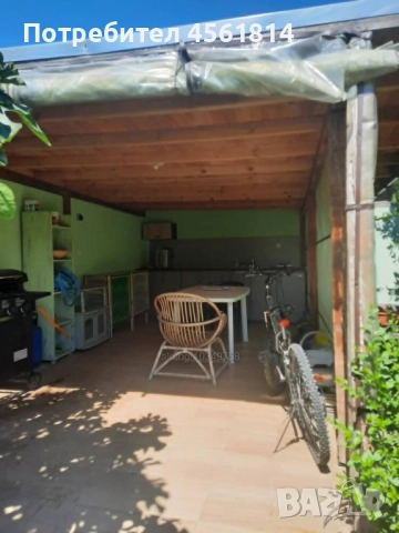 НОВА, ДВУЕТАЖНА, ОБЗАВЕДЕНА КЪЩА С ДВОР В С.БРЕСТНИК, снимка 15 - Къщи - 51838269