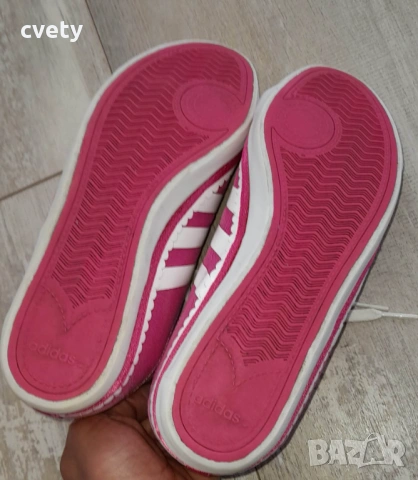 Юношески кецове Adidas , снимка 7 - Детски маратонки - 54093724