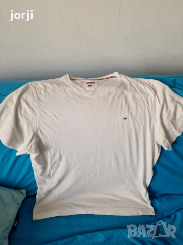 Оригинална тениска Tommy Hilfiger Jeans бяла Slim Fit, снимка 2 - Тениски - 51444116