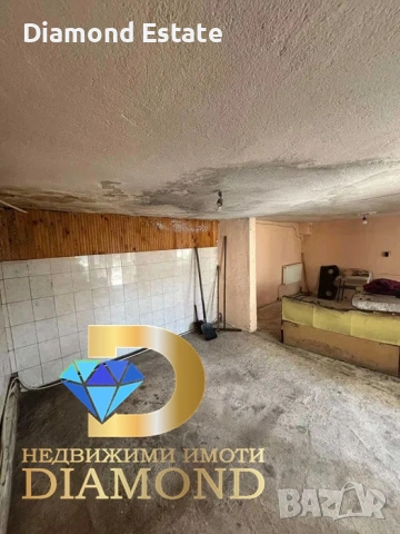 Едноетажна къща в град Гълъбово, снимка 15 - Къщи - 54134061