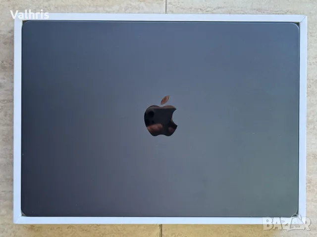 Apple MacBook Air 13” / M3 Chip / 2024 / 8GB RAM / 256GB SSD / Retina Display / A3113, снимка 5 - Лаптопи за работа - 56078046