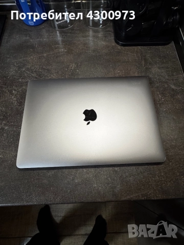 Macbook pro 13 2017 8RAM/256GB 