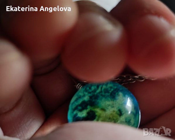 Светещо в тъмното фосфорно колие "Земя", снимка 4 - Колиета, медальони, синджири - 40201800