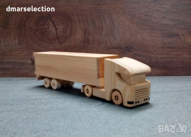  Декоративно дървено камионче с ремарке