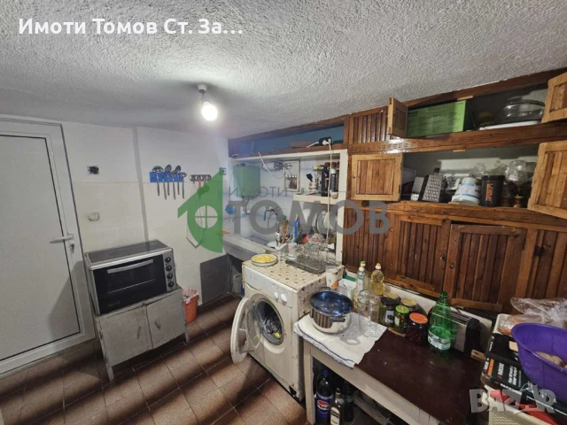 Двуетажна къща в кв. Възраждане, снимка 7 - Къщи - 51095073