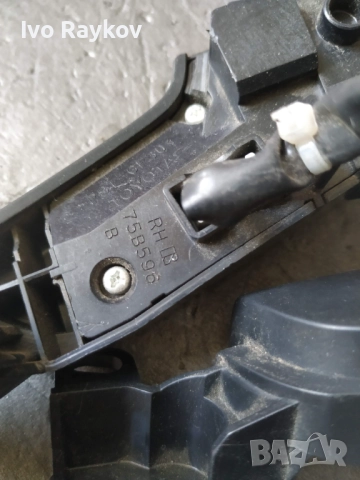 Бутони , волан за Toyota Avensis T25 2007 , 75B596 , Ляв волан, снимка 12 - Части - 45914807