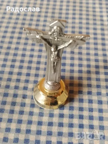 Кръст , разпятие за декорация на таблото на автомобил
