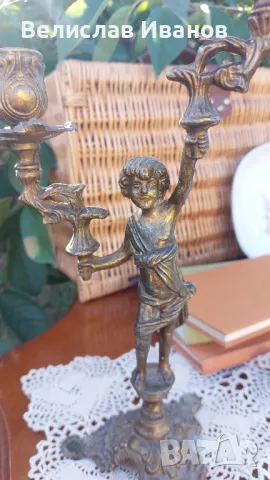 Бронзов бароков свещник в изключително добро състояние