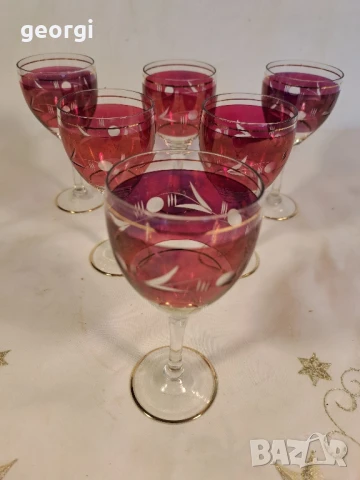 ретро цветни чаши за ракия фасетирани със златен кант 