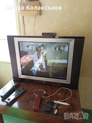 Продавам 32" телевизор LG, снимка 3 - Телевизори - 52307954