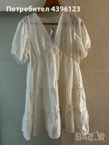 Нежна бяла рокля