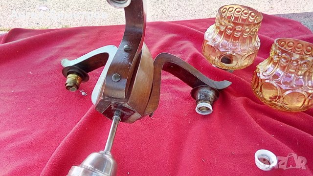 Страхотен дървен полюлей с три лампиона, снимка 2 - Антикварни и старинни предмети - 37135529