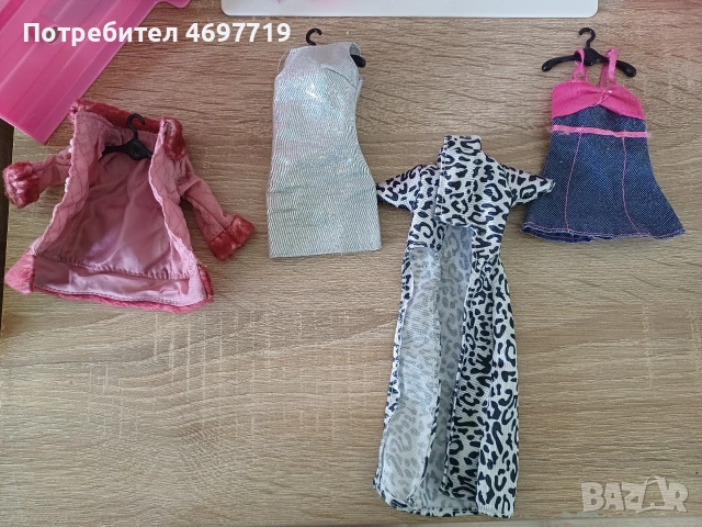 Преносим гардероб на Барби, снимка 6 - Кукли - 54266156