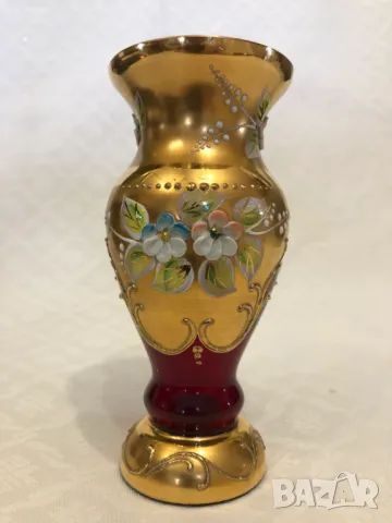 Kристална ваза Бохемия - червена серия, снимка 1