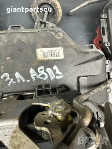 Брави за Ауди А8 Д3 AUDI A8 D3, снимка 4 - Части - 48709939