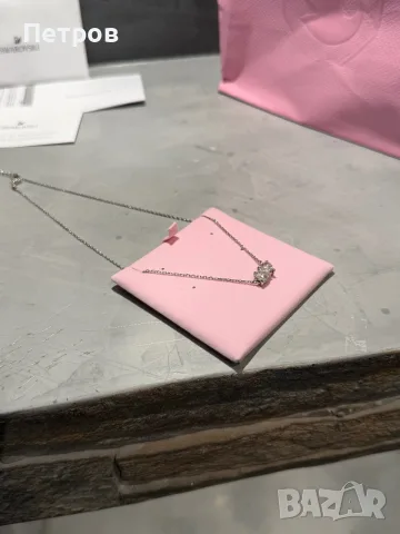 ЧИСТО НОВО 100% оригинално Swarovski дамско колие, снимка 6 - Колиета, медальони, синджири - 56181374