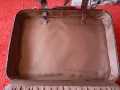 Продавам куфар от естествена кожа , изключително запазен. Размери 55,5 /42,5/ 17см., снимка 8