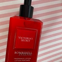 Victoria's Secret Bombshell Intense парфюмен лосион /Аромат № 1, снимка 4 - Козметика за тяло - 31509336