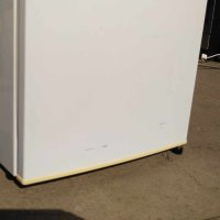 Мини хладилник LG GR-051SSF, снимка 8 - Хладилници - 44323912