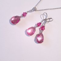 Прекрасен комплект бижута обеци и колие с розови кристали и орнаменти в цвят сребро , снимка 3 - Бижутерийни комплекти - 42865962