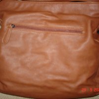 дамска чанта, снимка 2 - Чанти - 42362996