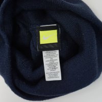 Nike Vintage оригинална зимна шапка, снимка 3 - Шапки - 42511625