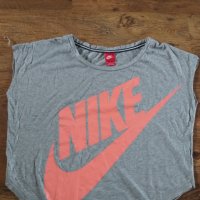 Nike - страхотен дамски потник М, снимка 4 - Потници - 44481217