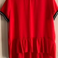 Червена блуза, снимка 1 - Тениски - 37226135