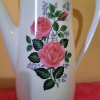Чайник с красиви рози-порцелан-"Bavaria"-1.500мл. Маркирана за произход.  , снимка 3 - Аксесоари за кухня - 34175153