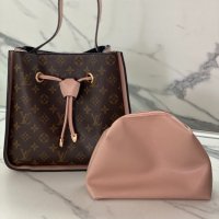 Louis Vuitton чанта с несесер, снимка 1 - Чанти - 30088955