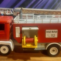Метални пожарни Siku , снимка 5 - Коли, камиони, мотори, писти - 22741613