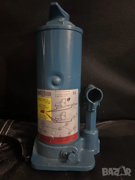 A9065800018 Оригинален Mercedes Sprinter Крик Бутилков за бус, снимка 1