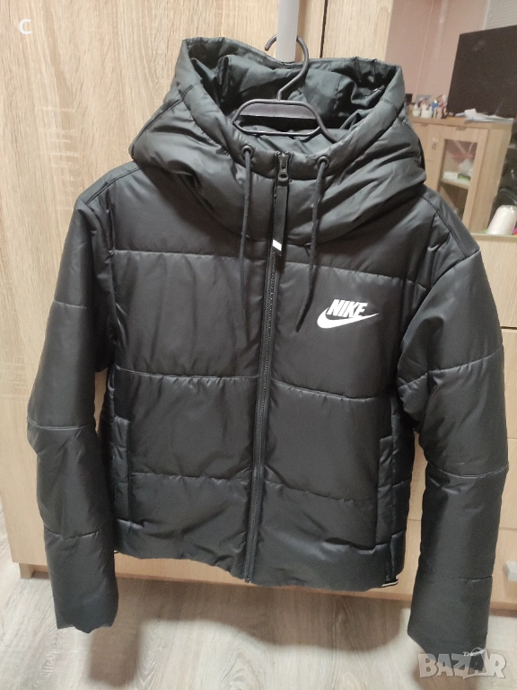 Оригинално дамско зимно яке Nike, снимка 1