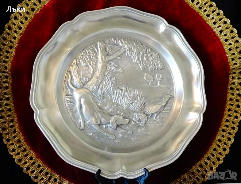 Пано от калай с ловна картина Куче,Фазан. , снимка 1