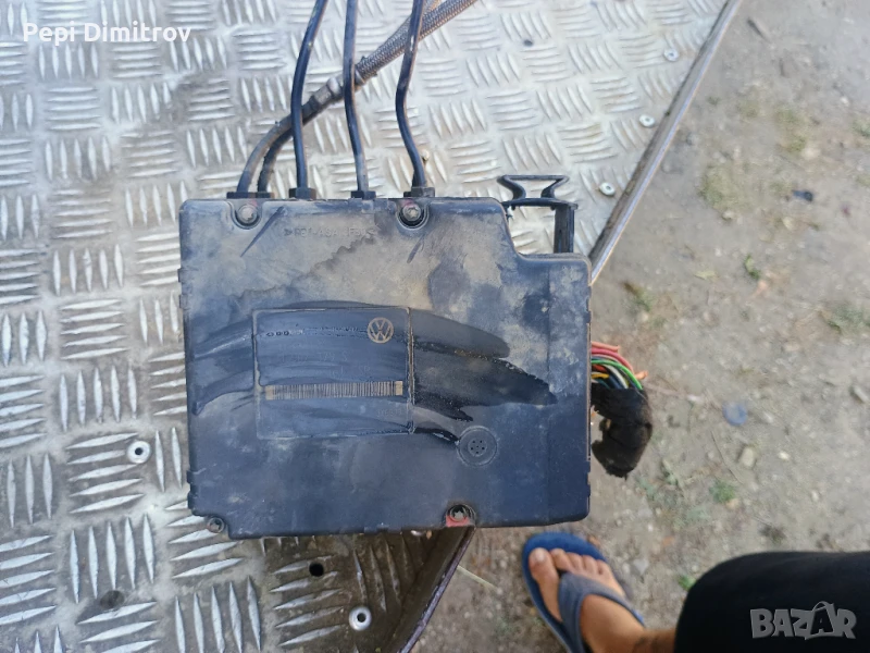 ABS 1J0 614 517J за VW GOLF Mk IV (1J1) 1.9 TDI (1997 - 2005), снимка 1