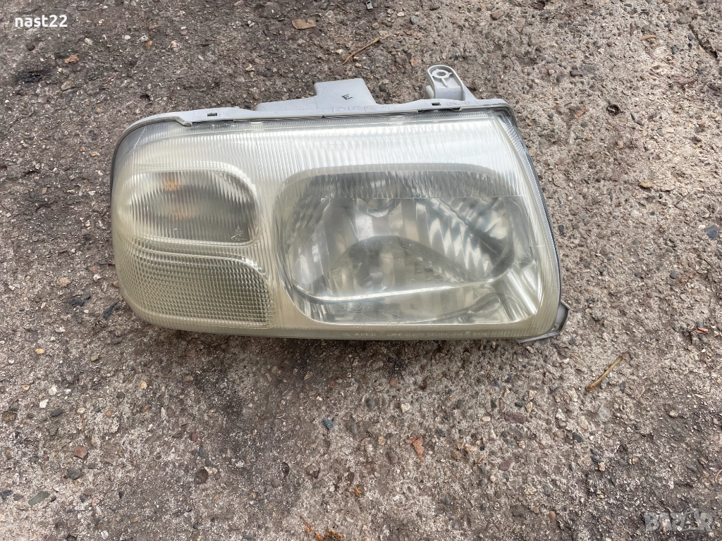 Десен фар за Сузуки Гранд Витара 1998-2005 год, снимка 1