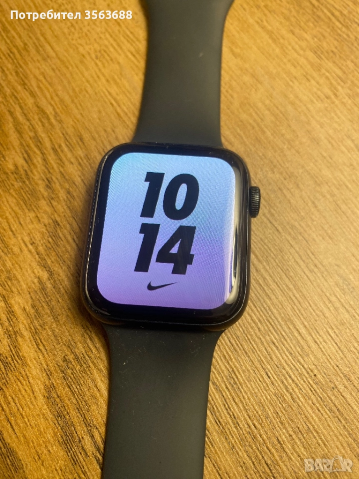 Apple Watch SE2 44mm, снимка 1